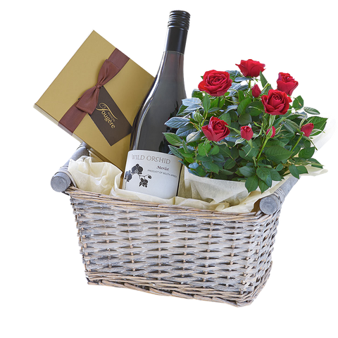 Luxury Red Wine Gift Basket