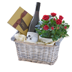Luxury Red Wine Gift Basket